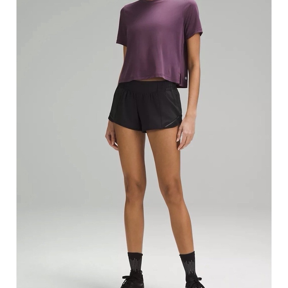 Lululemon Women's Hotty Hot Low-rise Athletic Running Shorts 2.5" Size: 10